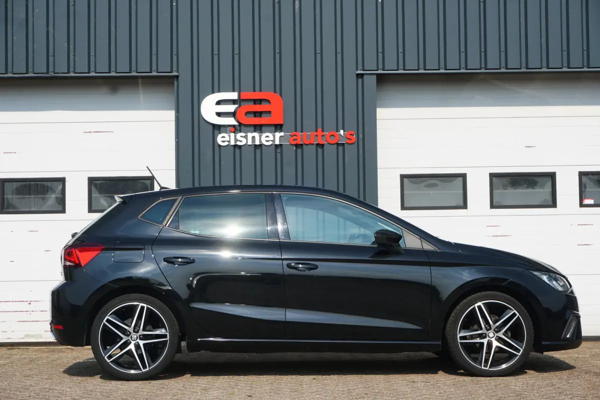 1.0 TSI FR Intense | CAMERA | CARPLAY | NAVI | ECC | 18 INCH |