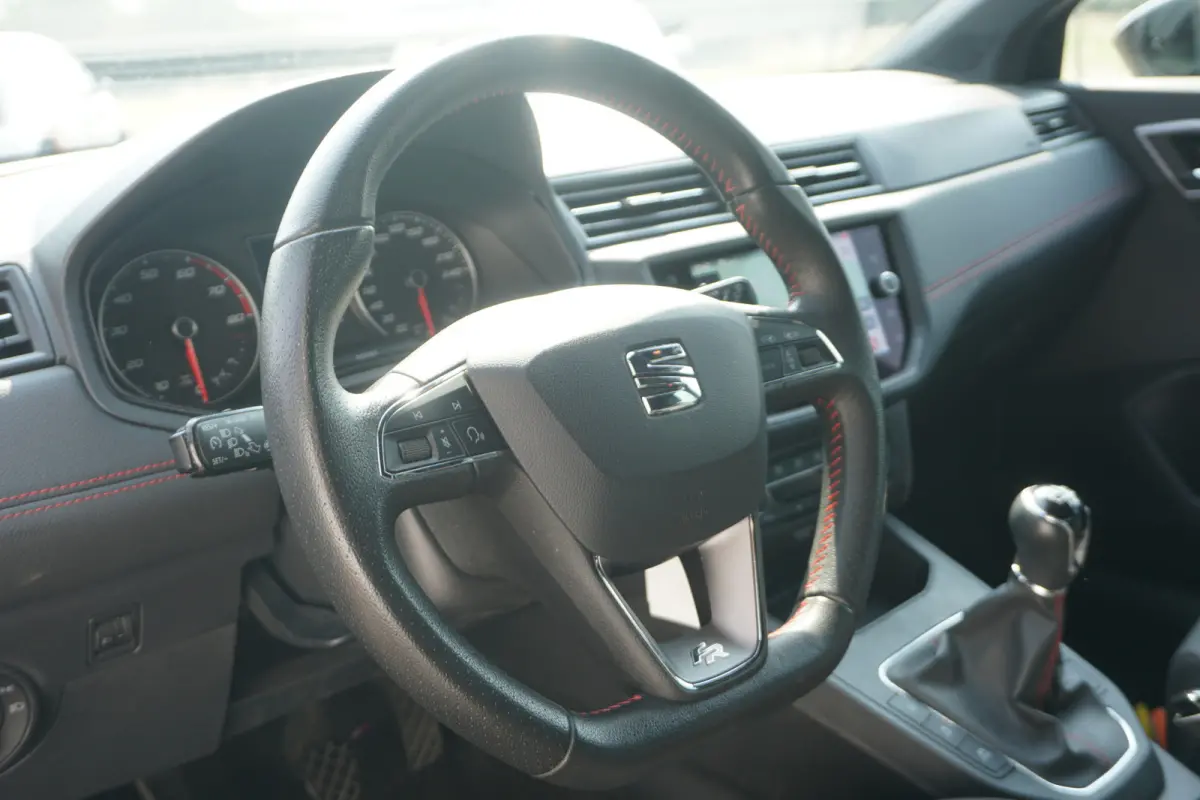 1.0 TSI FR Intense | CAMERA | CARPLAY | NAVI | ECC | 18 INCH |