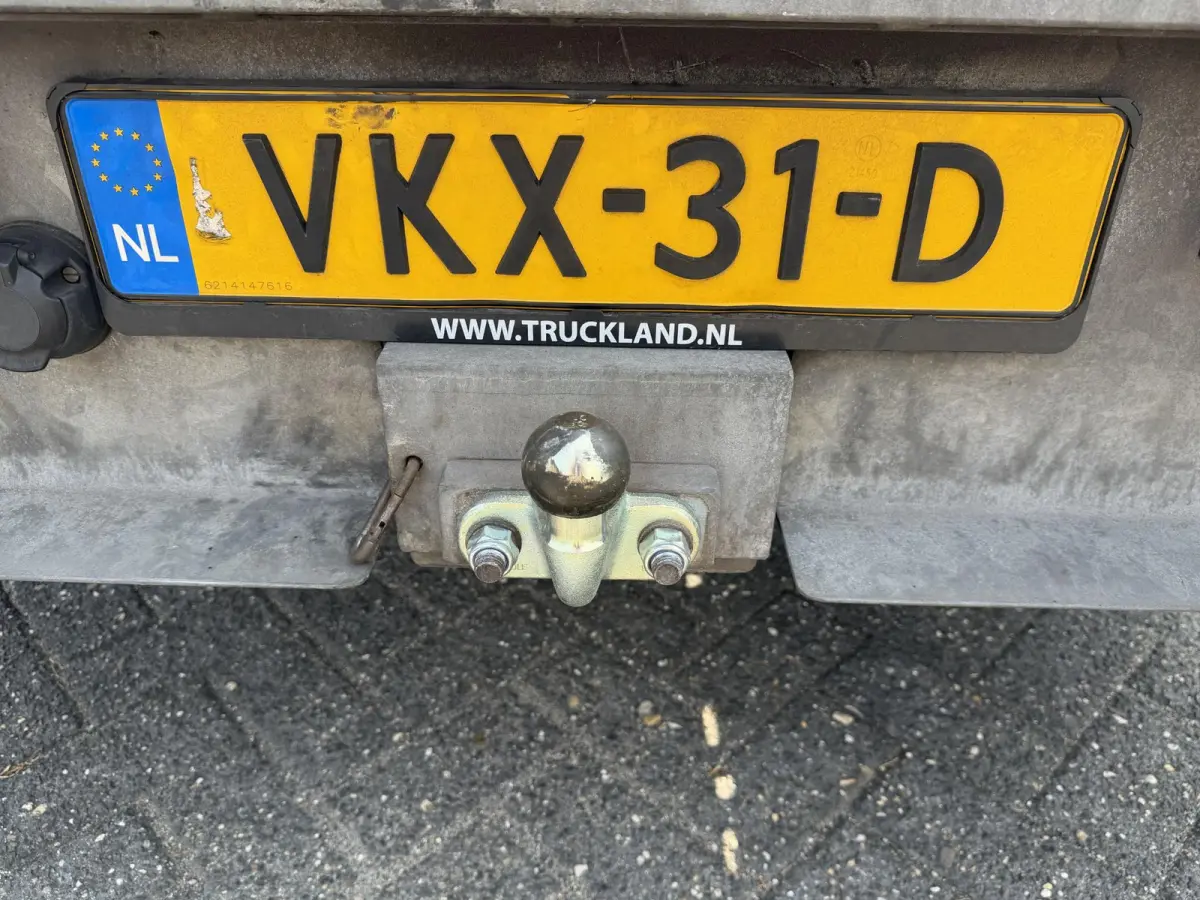 35C18H 3.0 410 Oprijwagen | 180 PK | Trekhaak | Dubbel Lucht | Tachograaf | Lier | DAB | Climate Control |