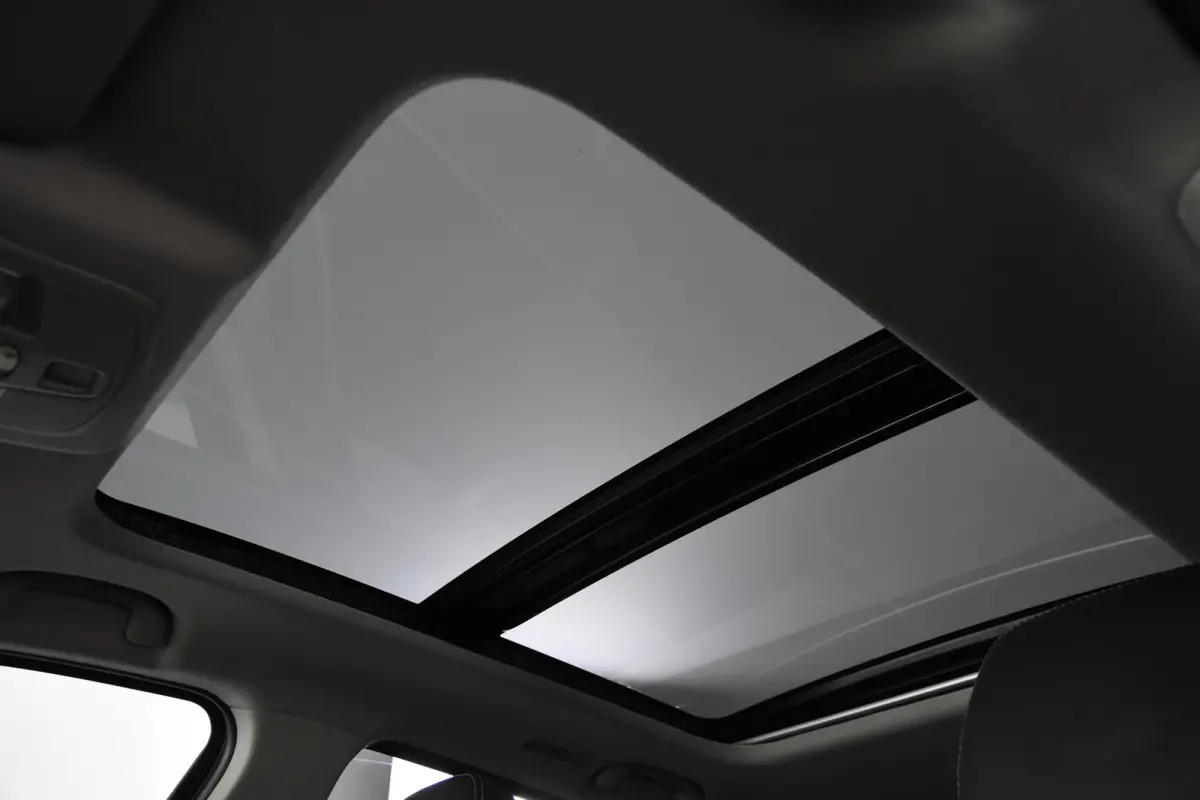 SX4 S.Cross Automaat *Navigatie*Leer*Panoramadak*Trekhaak*Stoelverwarming*