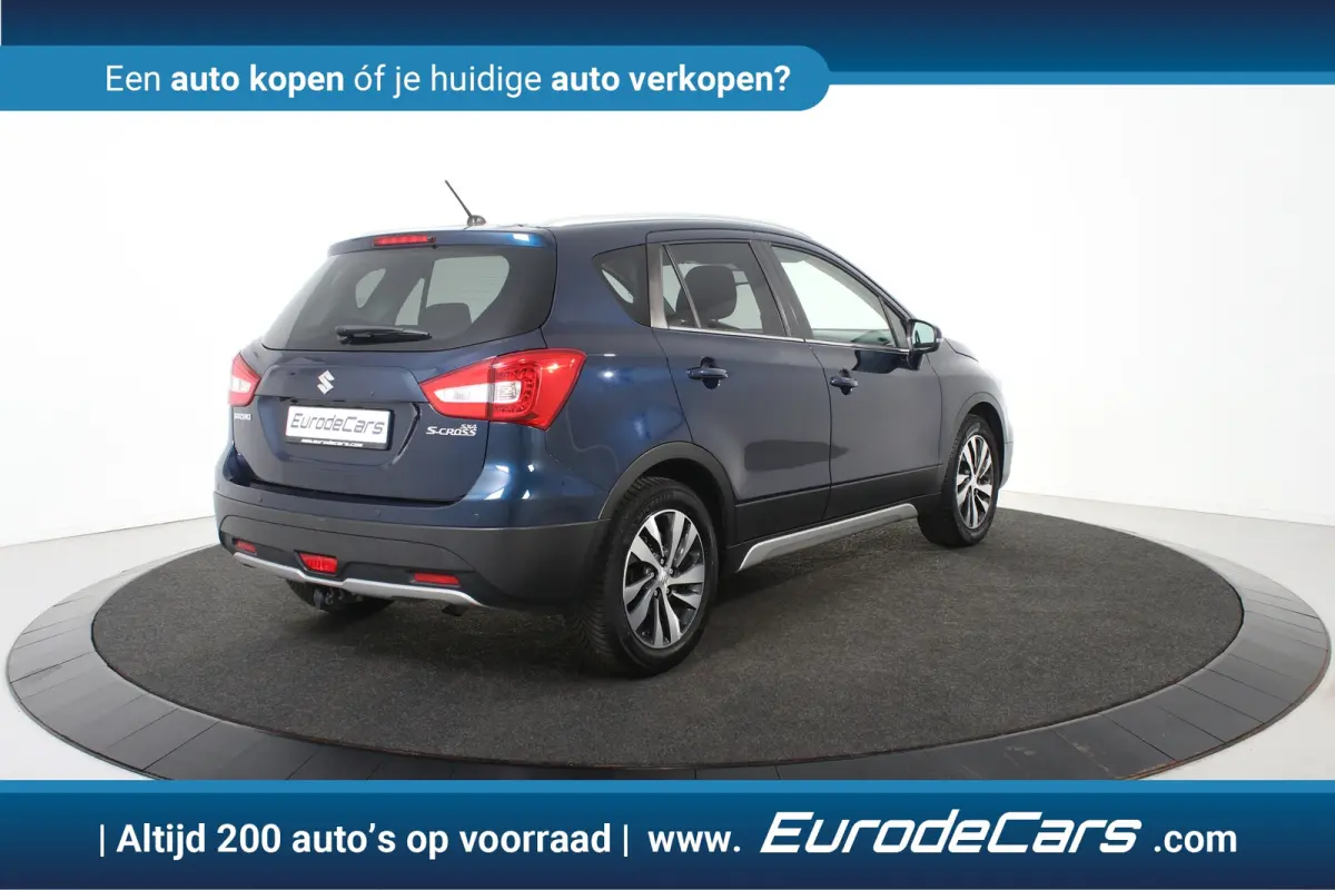 SX4 S.Cross Automaat *Navigatie*Leer*Panoramadak*Trekhaak*Stoelverwarming*
