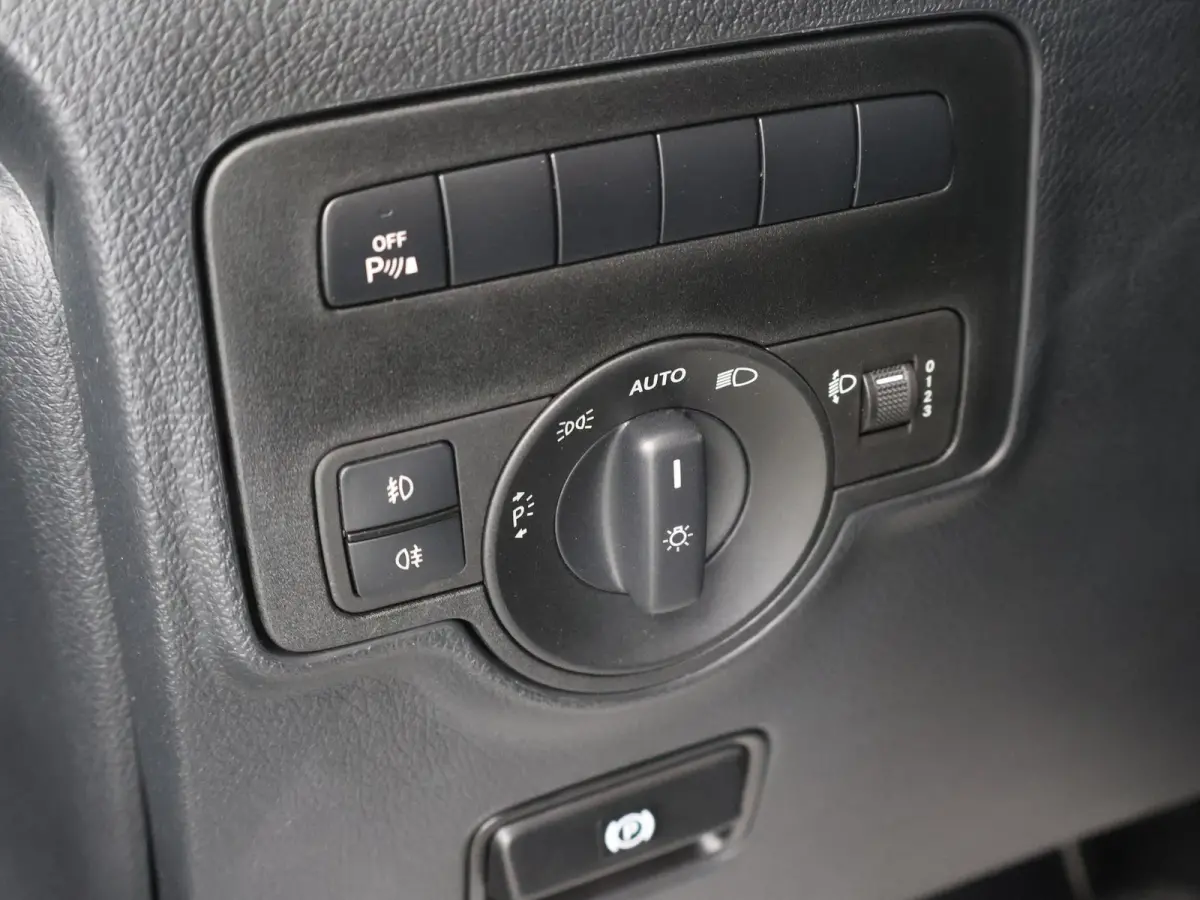 114 CDI L1
