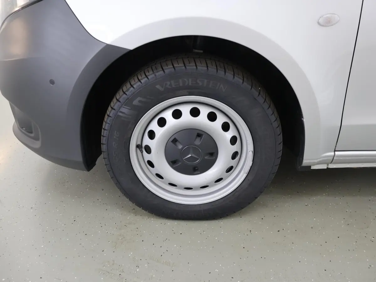 114 CDI L1 | Parkeerpakket met Achteruitrijcamera | Spiegelpakket | Klasse 3 Alarm | Stoelverwarming | Bestuurdersstoel Comfort | Cruisecontrol | Achterdeuren 270° | Certified |