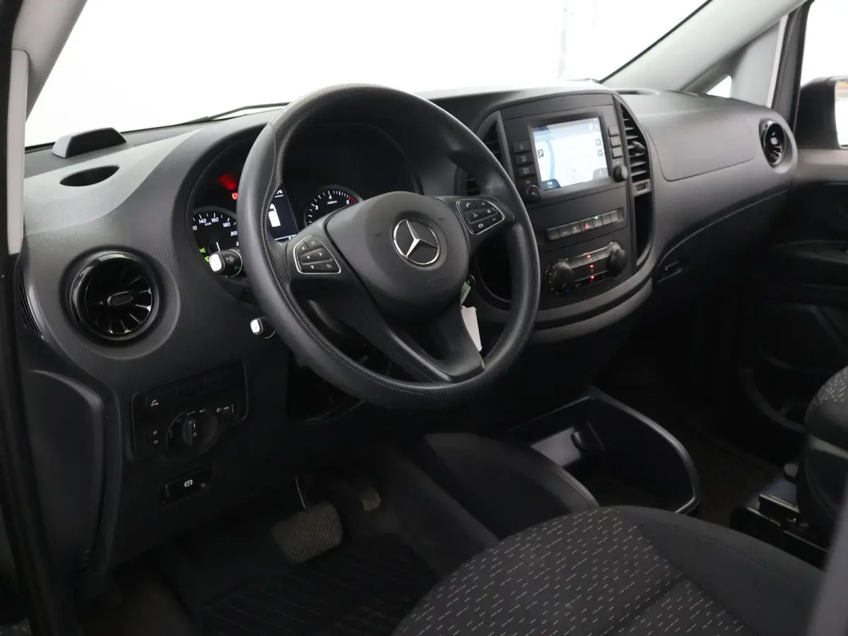 114 CDI L1 | Parkeerpakket met Achteruitrijcamera | Spiegelpakket | Klasse 3 Alarm | Stoelverwarming | Bestuurdersstoel Comfort | Cruisecontrol | Achterdeuren 270° | Certified |