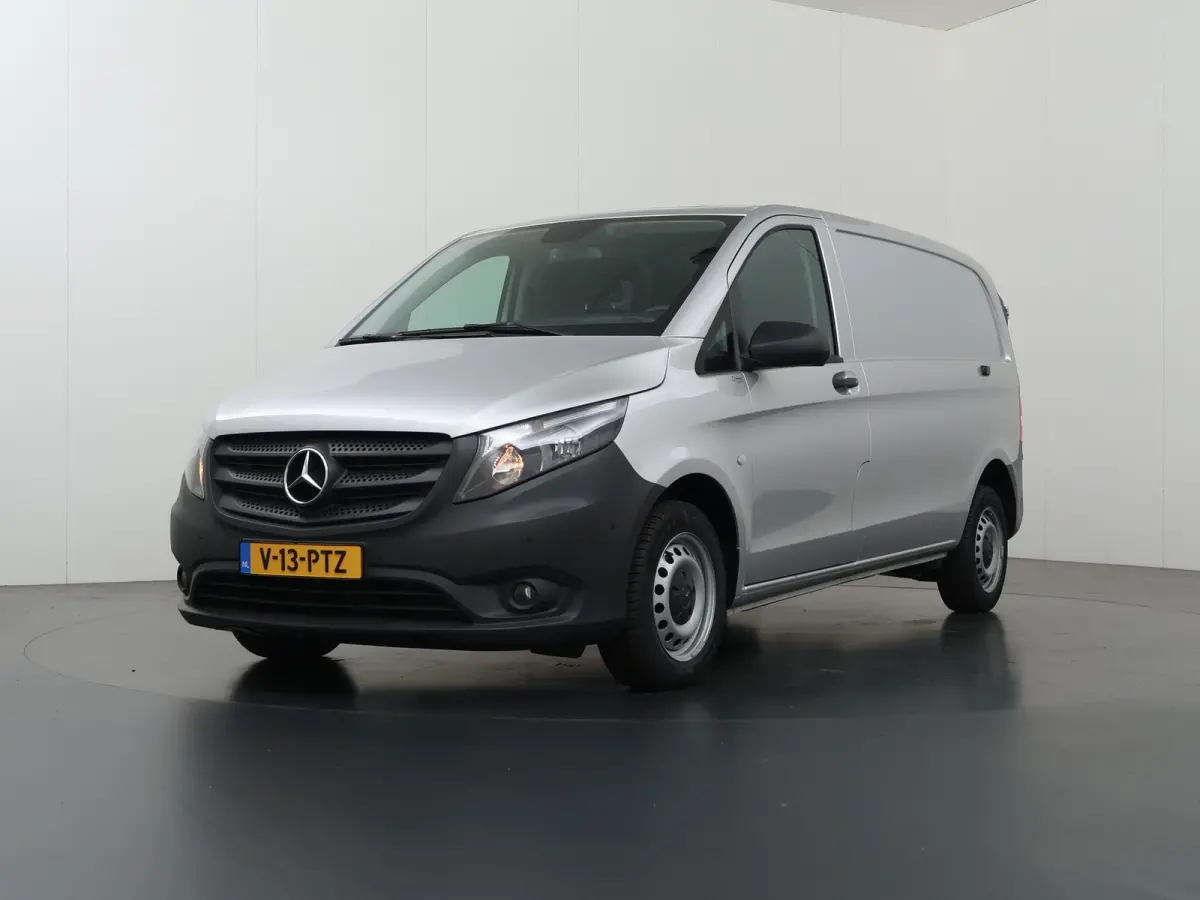 114 CDI L1 | Parkeerpakket met Achteruitrijcamera | Spiegelpakket | Klasse 3 Alarm | Stoelverwarming | Bestuurdersstoel Comfort | Cruisecontrol | Achterdeuren 270° | Certified |