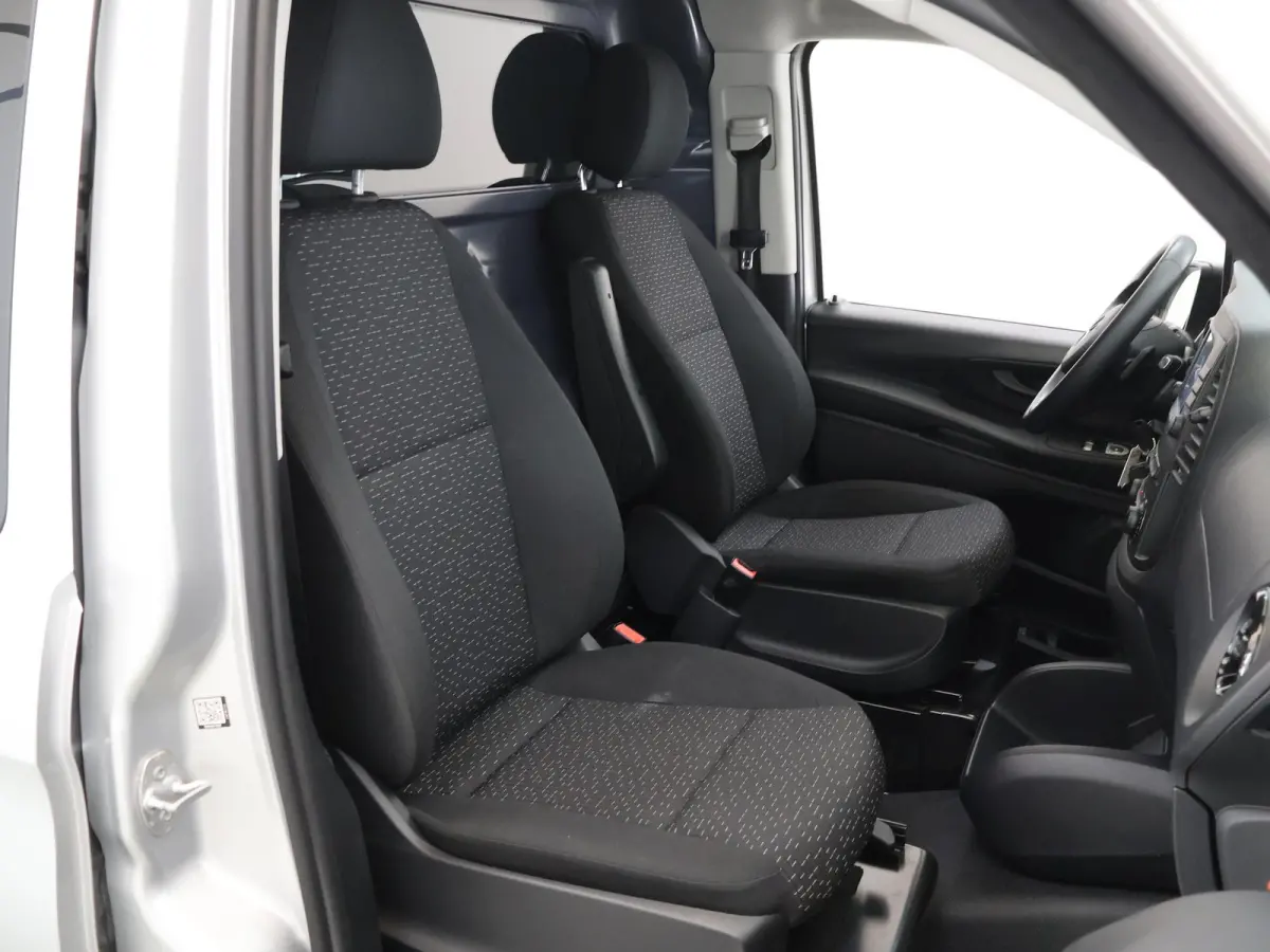114 CDI L1 | Parkeerpakket met Achteruitrijcamera | Spiegelpakket | Klasse 3 Alarm | Stoelverwarming | Bestuurdersstoel Comfort | Cruisecontrol | Achterdeuren 270° | Certified |