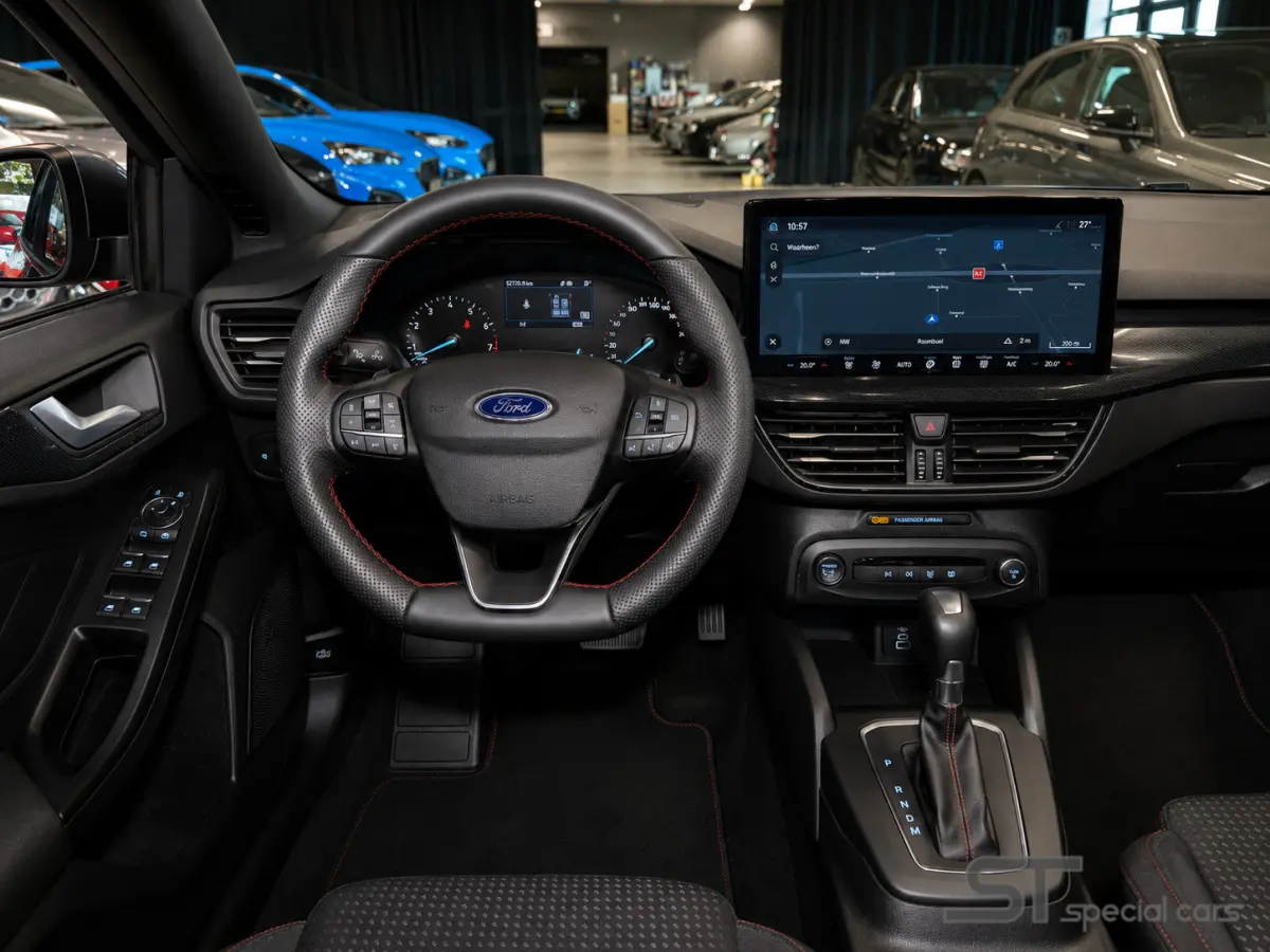 1.0 EcoBoost Hybrid ST Line|ACC|LED|Winter