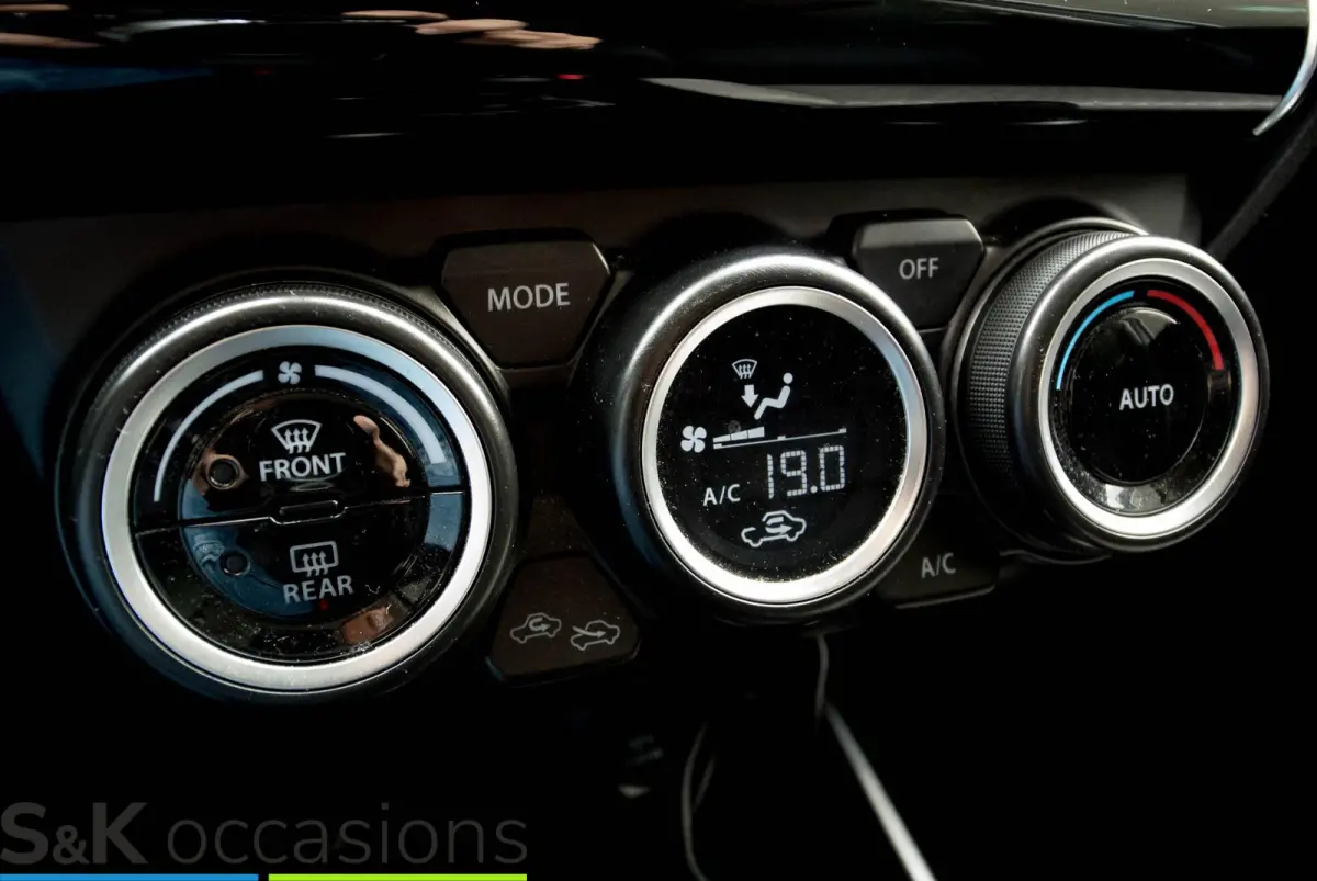 1.2 Style Hybrid ACC Apple Car Play Keyless