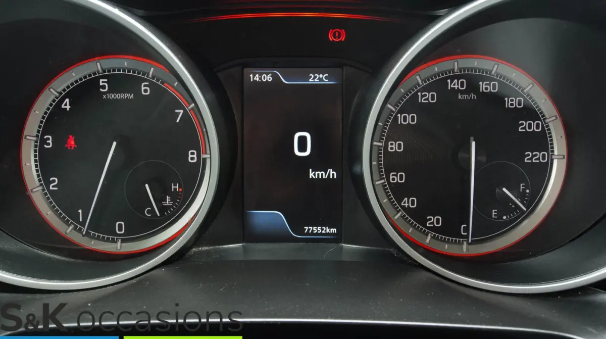 1.2 Style Hybrid ACC Apple Car Play Keyless