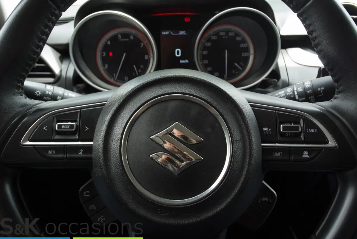 1.2 Style Hybrid ACC Apple Car Play Keyless