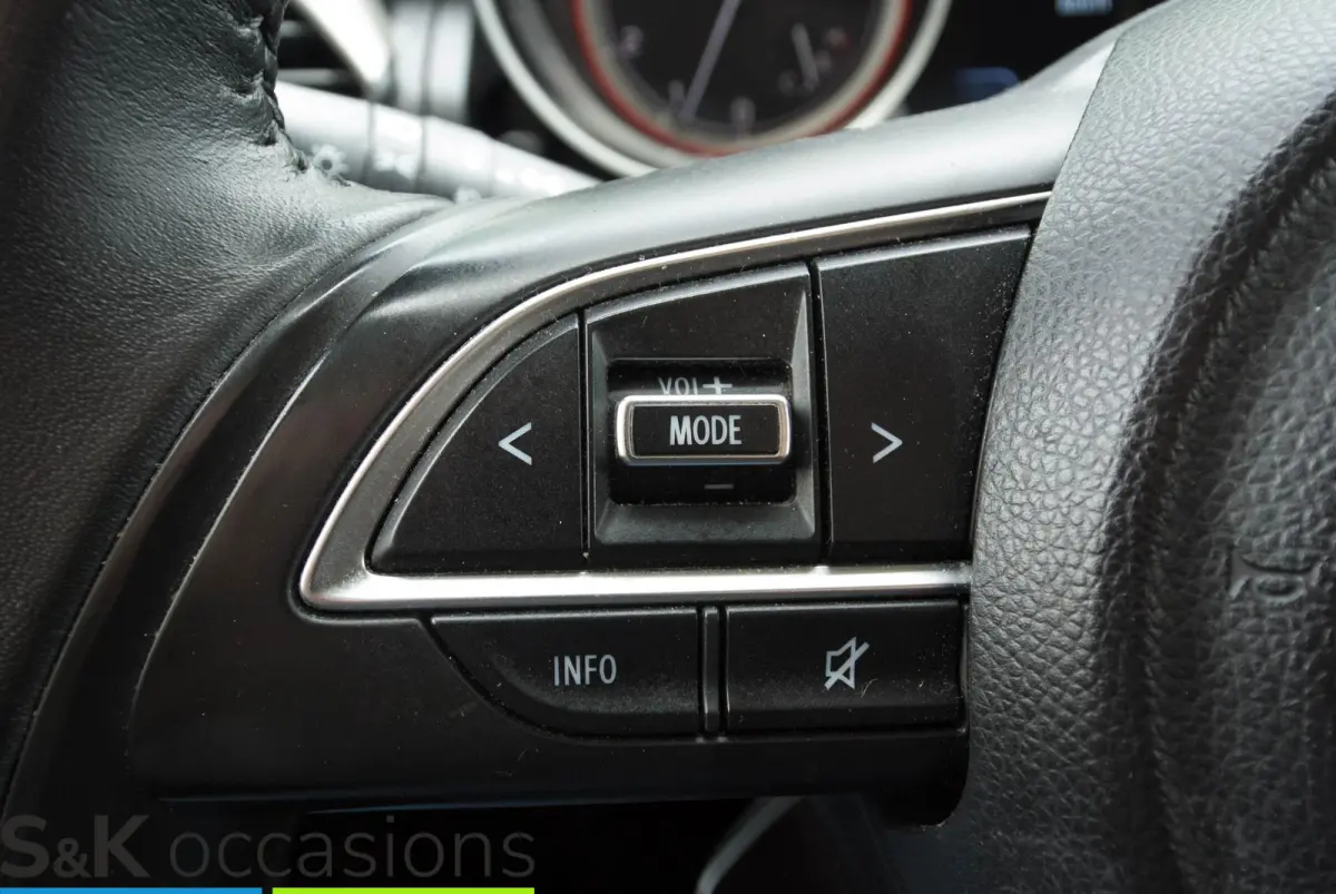 1.2 Style Hybrid ACC Apple Car Play Keyless