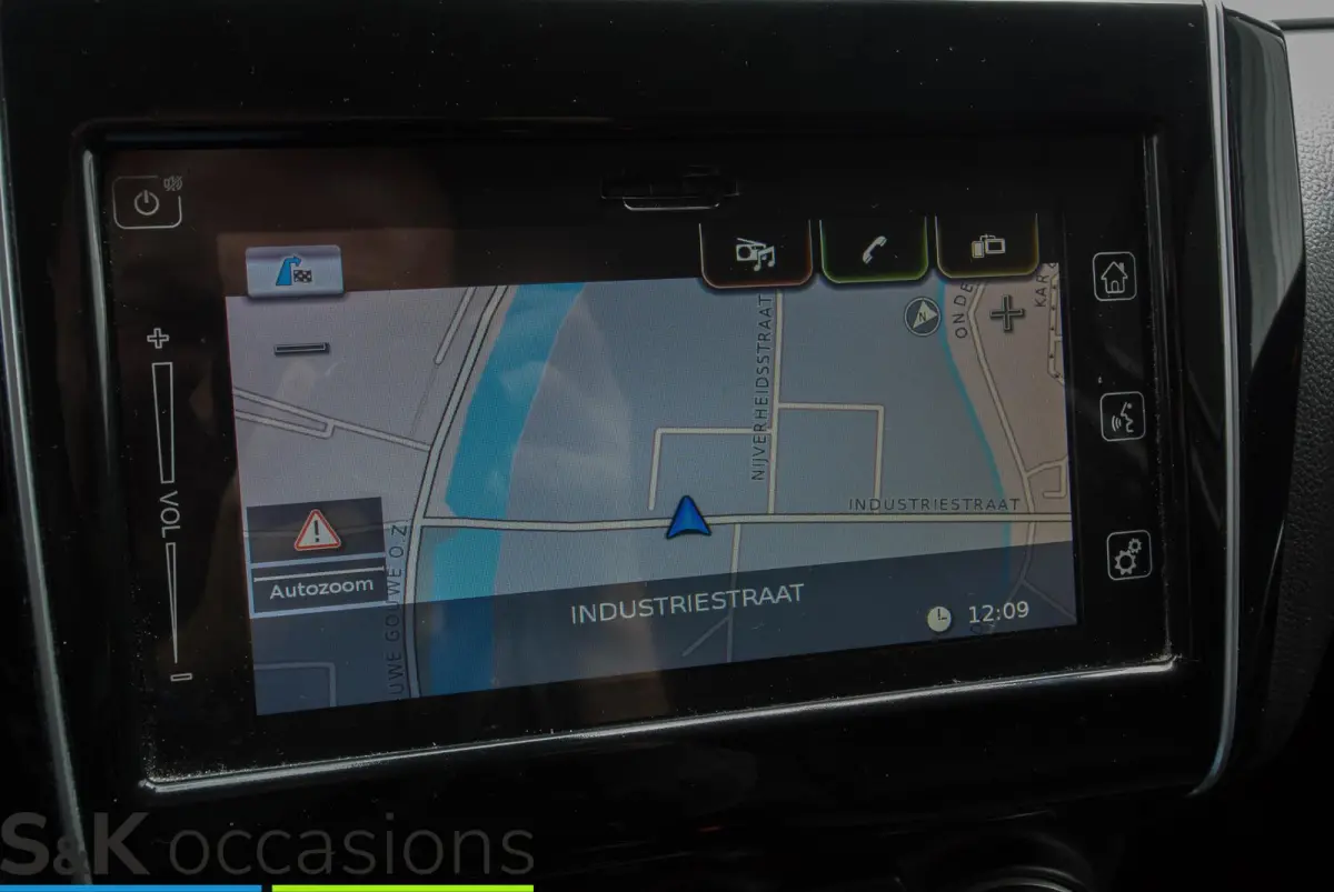 1.2 Style Hybrid ACC Apple Car Play Keyless