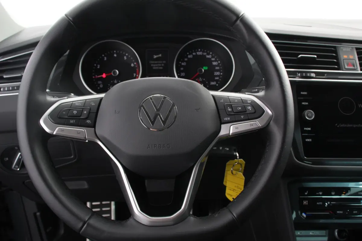 1.5 TSI DSG Active Navigatie Climate Control Adaptive Cruise Camera Control Led Dab Stoelverwarming Lichtmetalen Velgen
