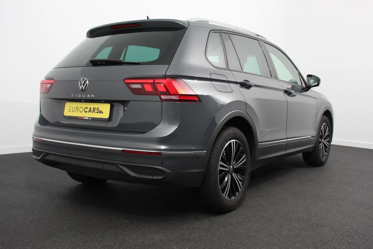 1.5 TSI DSG Active Navigatie Climate Control Adaptive Cruise Camera Control Led Dab Stoelverwarming Lichtmetalen Velgen