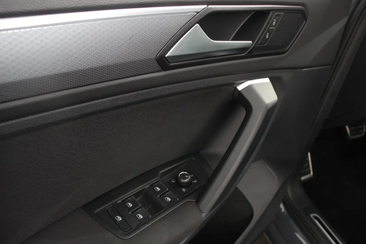 1.5 TSI DSG Active Navigatie Climate Control Adaptive Cruise Camera Control Led Dab Stoelverwarming Lichtmetalen Velgen