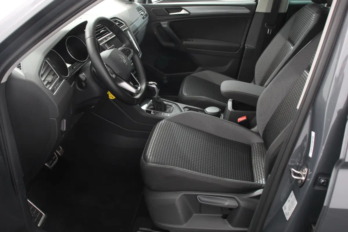 1.5 TSI DSG Active Navigatie Climate Control Adaptive Cruise Camera Control Led Dab Stoelverwarming Lichtmetalen Velgen
