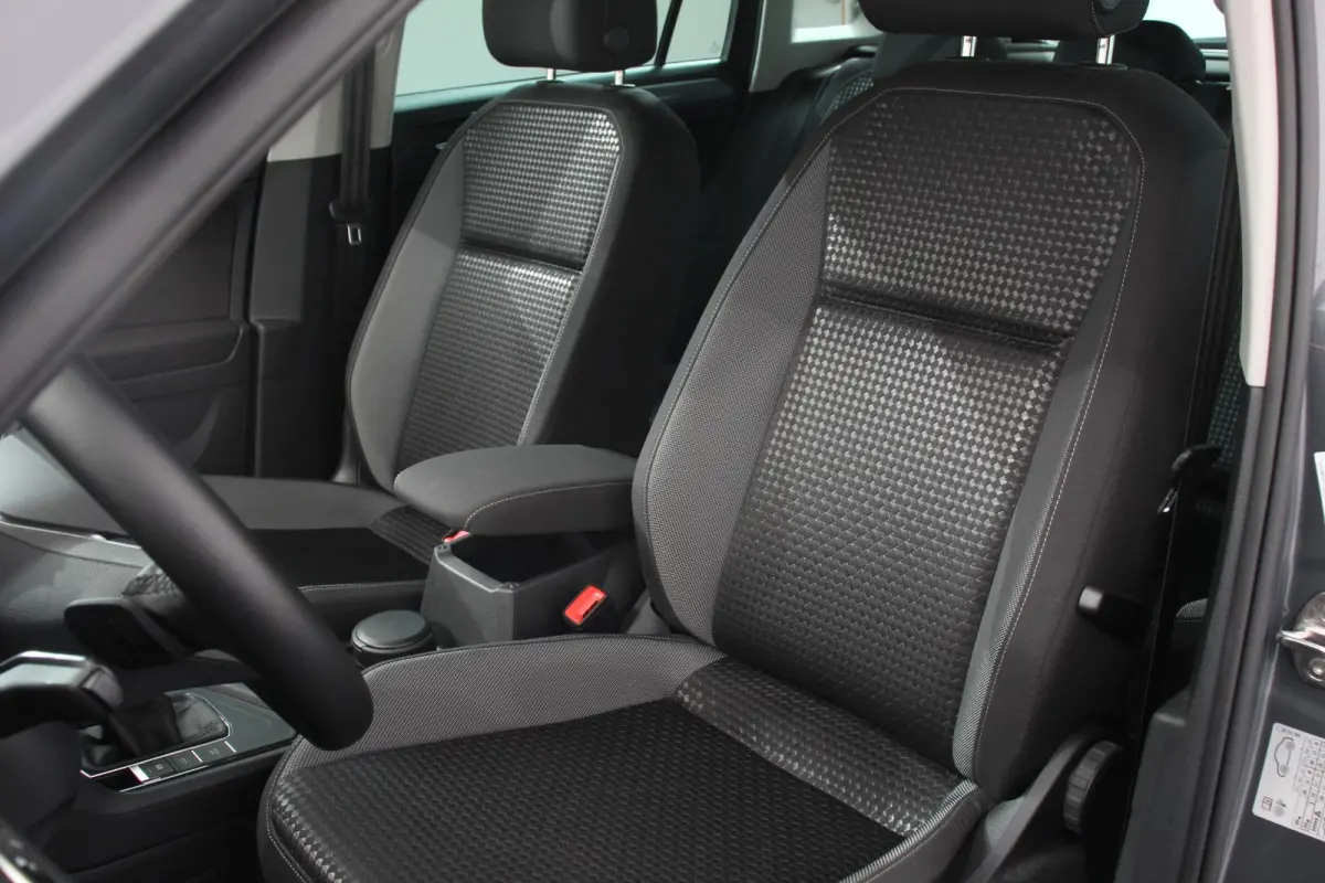 1.5 TSI DSG Active Navigatie Climate Control Adaptive Cruise Camera Control Led Dab Stoelverwarming Lichtmetalen Velgen