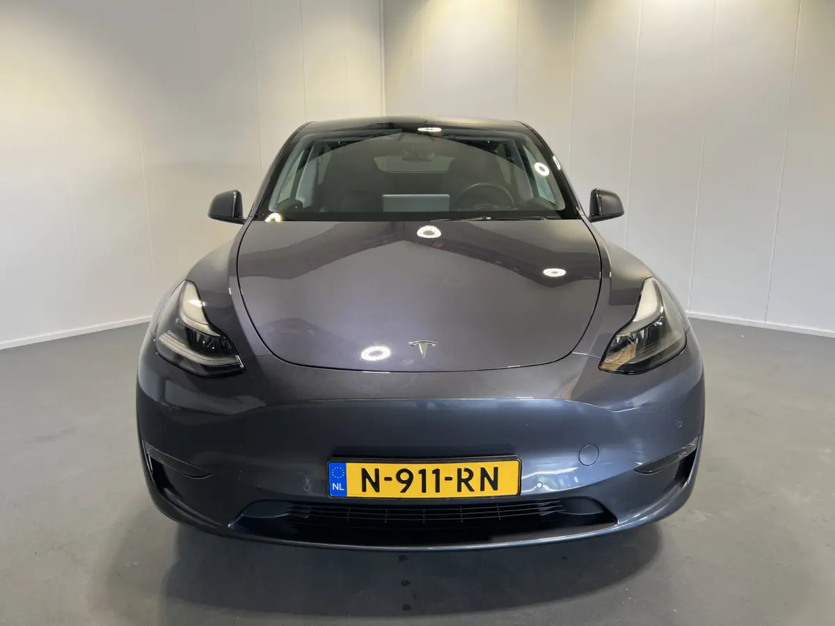 Long Range AWD 75 kWh | SoH 90.1% Autopilot | LM Velgen 20" | Voorstoelen + Achterbank Verwarmd | Panoramadak | Airco |