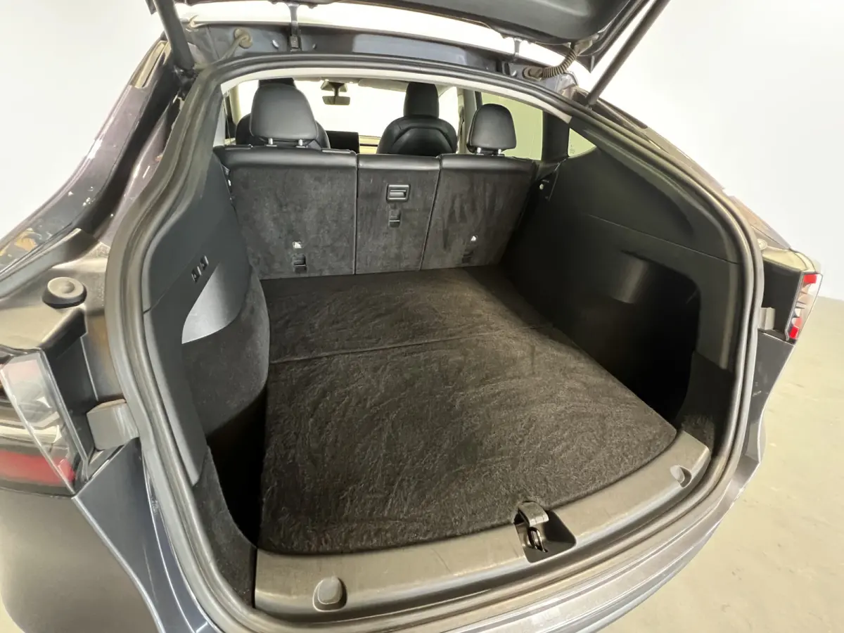 Long Range AWD 75 kWh | SoH 90.1% Autopilot | LM Velgen 20" | Voorstoelen + Achterbank Verwarmd | Panoramadak | Airco |