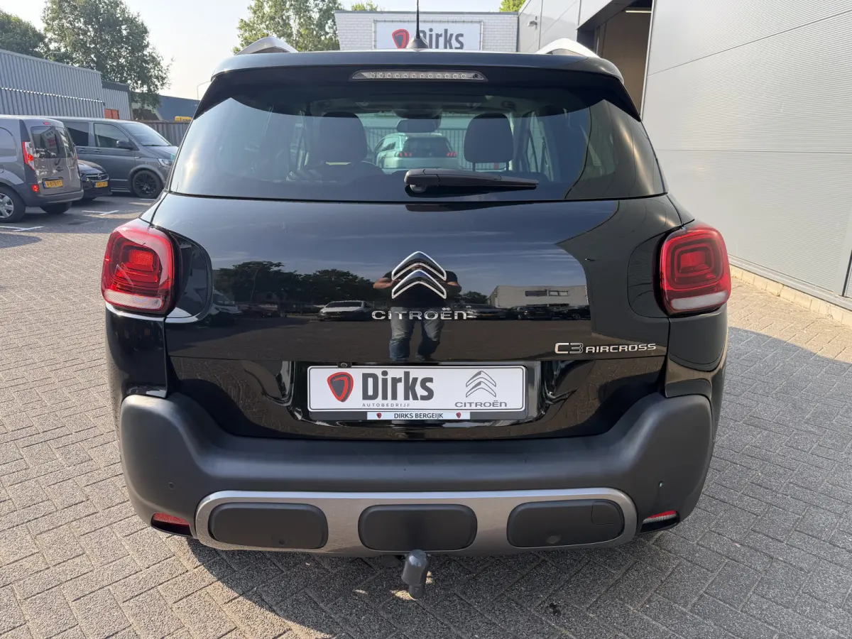 110pk Shine (Elektrisch Schuifdak - trekhaak - Camera - Parkeersensoren V+A - Automatische Airco - Navigatie - Apple carplay)