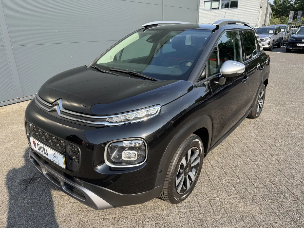 110pk Shine (Elektrisch Schuifdak - trekhaak - Camera - Parkeersensoren V+A - Automatische Airco - Navigatie - Apple carplay)