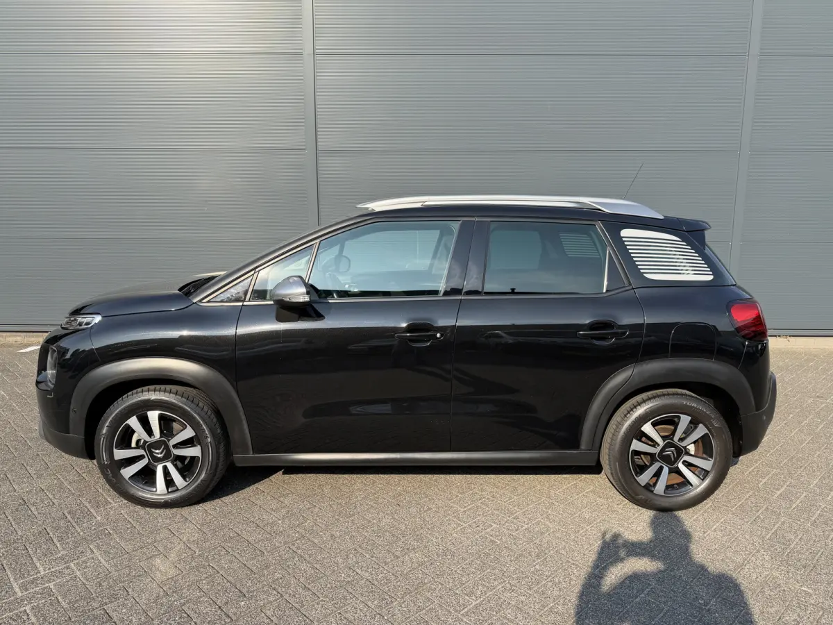 110pk Shine (Elektrisch Schuifdak - trekhaak - Camera - Parkeersensoren V+A - Automatische Airco - Navigatie - Apple carplay)