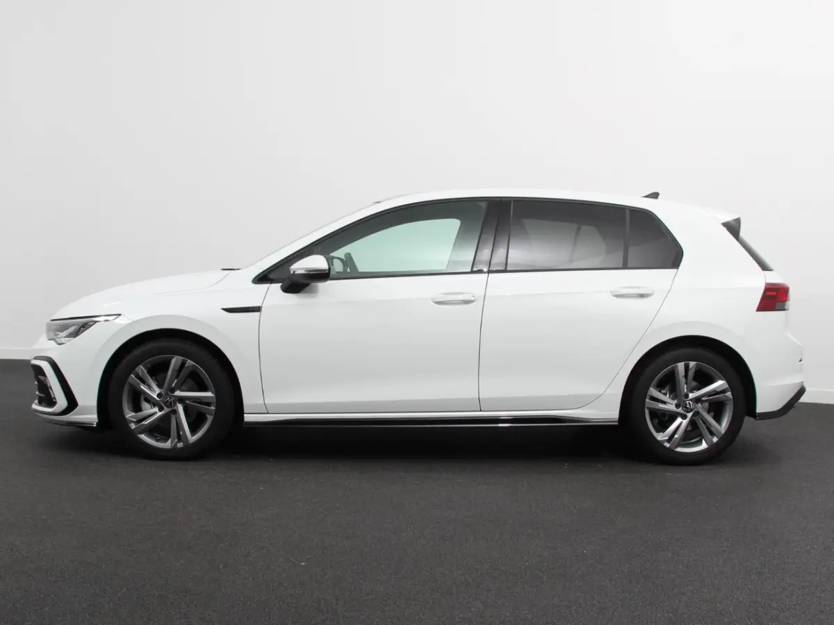 1.5 eTSI DSG R-Line Panorama dak Navigatie Apple Carplay/Android Auto Climate Control Camera Dab Extra Getint Glas Adaptive Cruise Control Virtual Cockpit Lichtmetalen Velgen