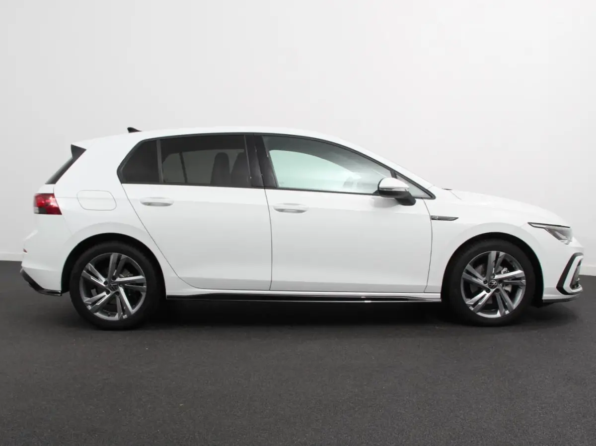 1.5 eTSI DSG R-Line Panorama dak Navigatie Apple Carplay/Android Auto Climate Control Camera Dab Extra Getint Glas Adaptive Cruise Control Virtual Cockpit Lichtmetalen Velgen