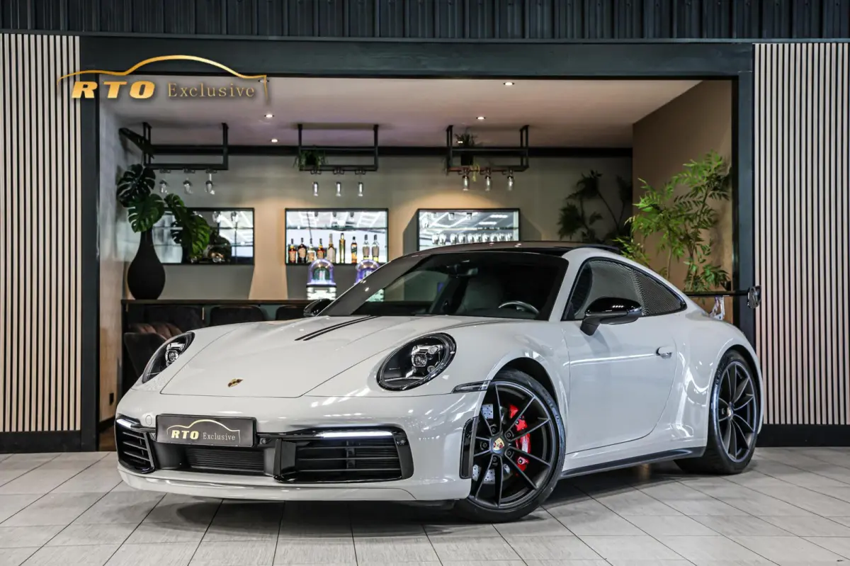 3.0 Carrera S| Techart | Akrapovic | Pano | Chrono