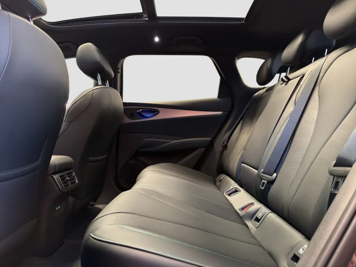 1.5 DM-i Comfort|Pano|360|19kWh|6 jr garantie|100km wltp