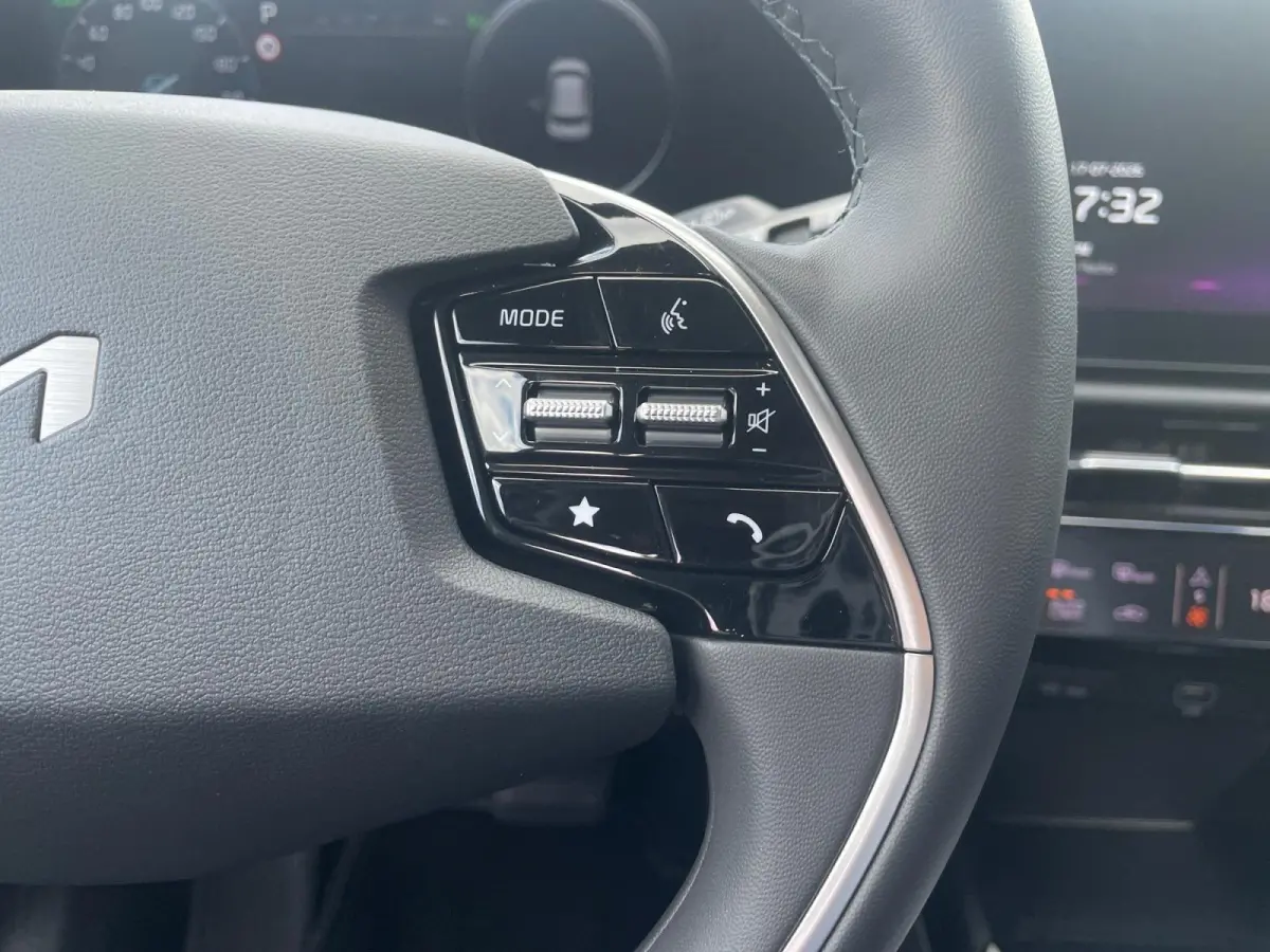 1.6 GDi Hybrid DynamicPlusLine | Demo | Schuifdak | Head up display | Elektrische achterklep
