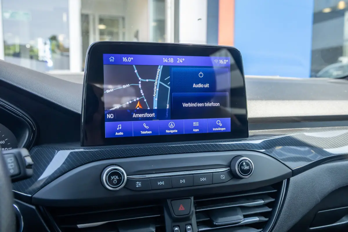 1.0 EcoBoost ST Line Business | Apple Carplay/Android Auto | Cruise control | lane Assist | Parkeersensoren Voor / Achter | Airco automatisch | Airco (automatisch) | Apple Carplay/Android Au