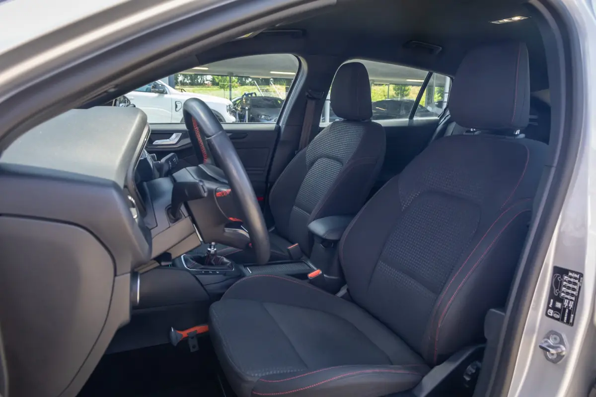 1.0 EcoBoost ST Line Business | Apple Carplay/Android Auto | Cruise control | lane Assist | Parkeersensoren Voor / Achter | Airco automatisch | Airco (automatisch) | Apple Carplay/Android Au