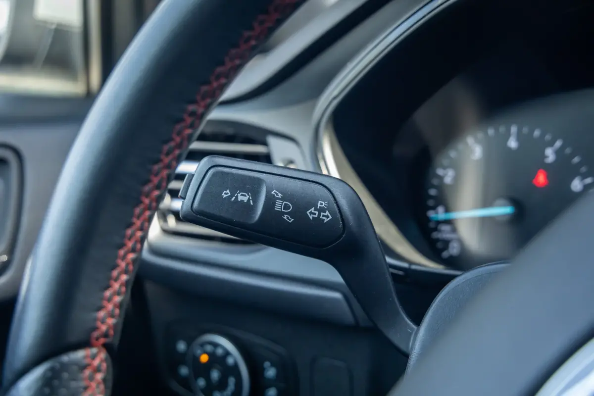 1.0 EcoBoost ST Line Business | Apple Carplay/Android Auto | Cruise control | lane Assist | Parkeersensoren Voor / Achter | Airco automatisch | Airco (automatisch) | Apple Carplay/Android Au