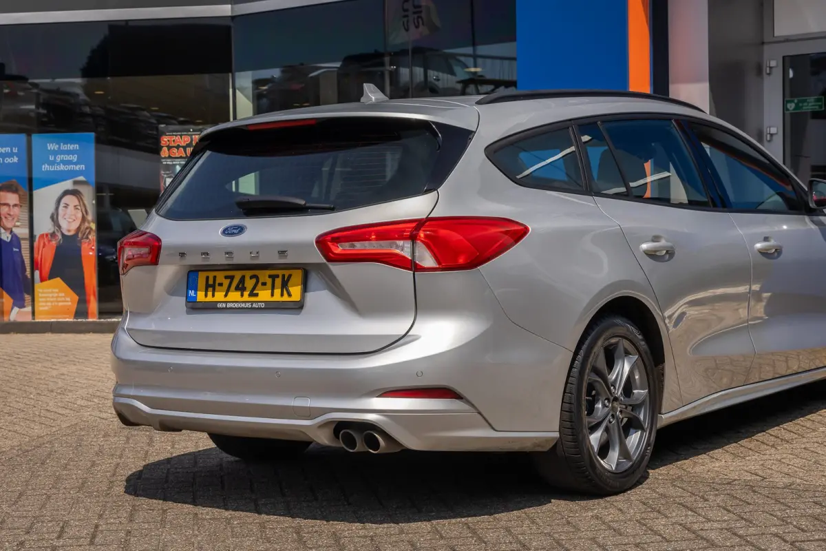 1.0 EcoBoost ST Line Business | Apple Carplay/Android Auto | Cruise control | lane Assist | Parkeersensoren Voor / Achter | Airco automatisch | Airco (automatisch) | Apple Carplay/Android Au
