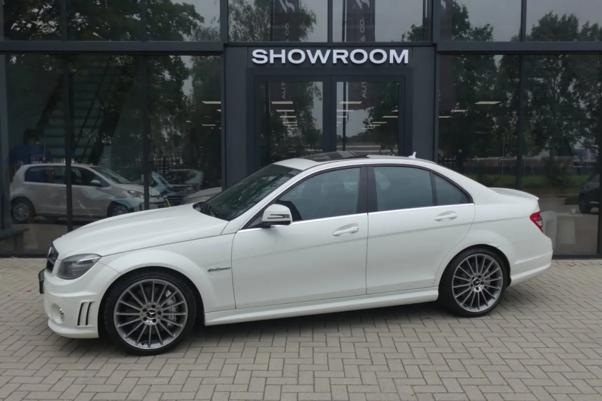 C63 AMG PANO NAVI LEDER VOL