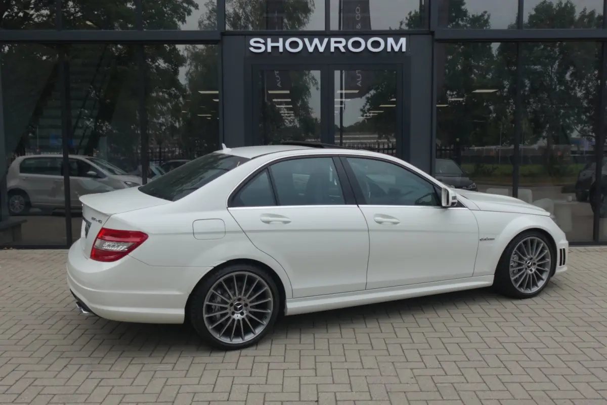 C63 AMG PANO NAVI LEDER VOL