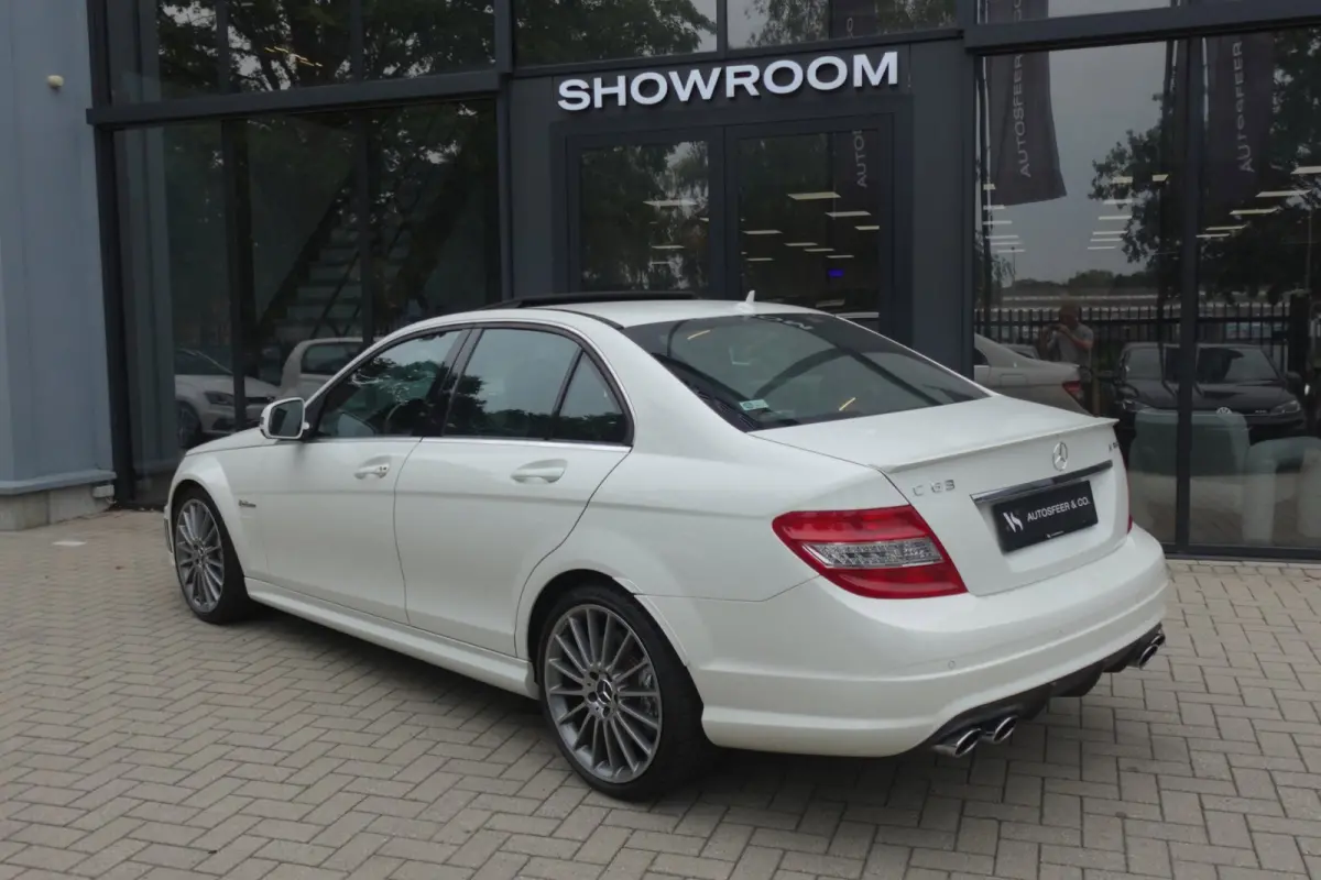 C63 AMG PANO NAVI LEDER VOL