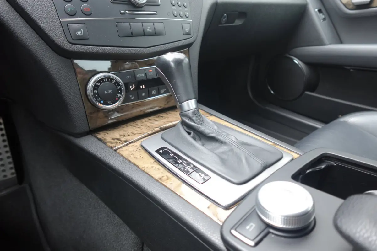 C63 AMG PANO NAVI LEDER VOL