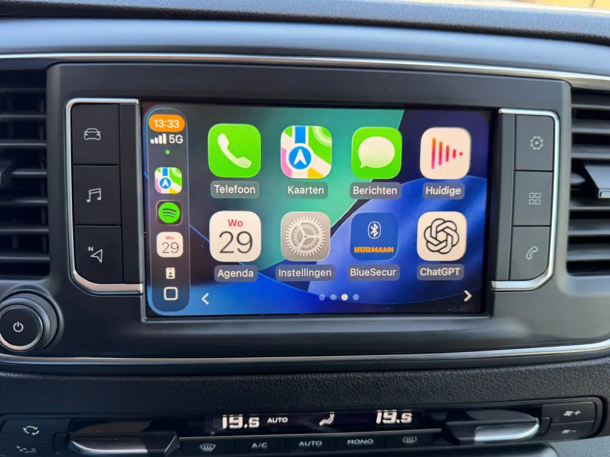 2.0 BlueHDI 180pk automaat XL Club, CarPlay, HUD, KeyLess, Trekhaak, Clima,
