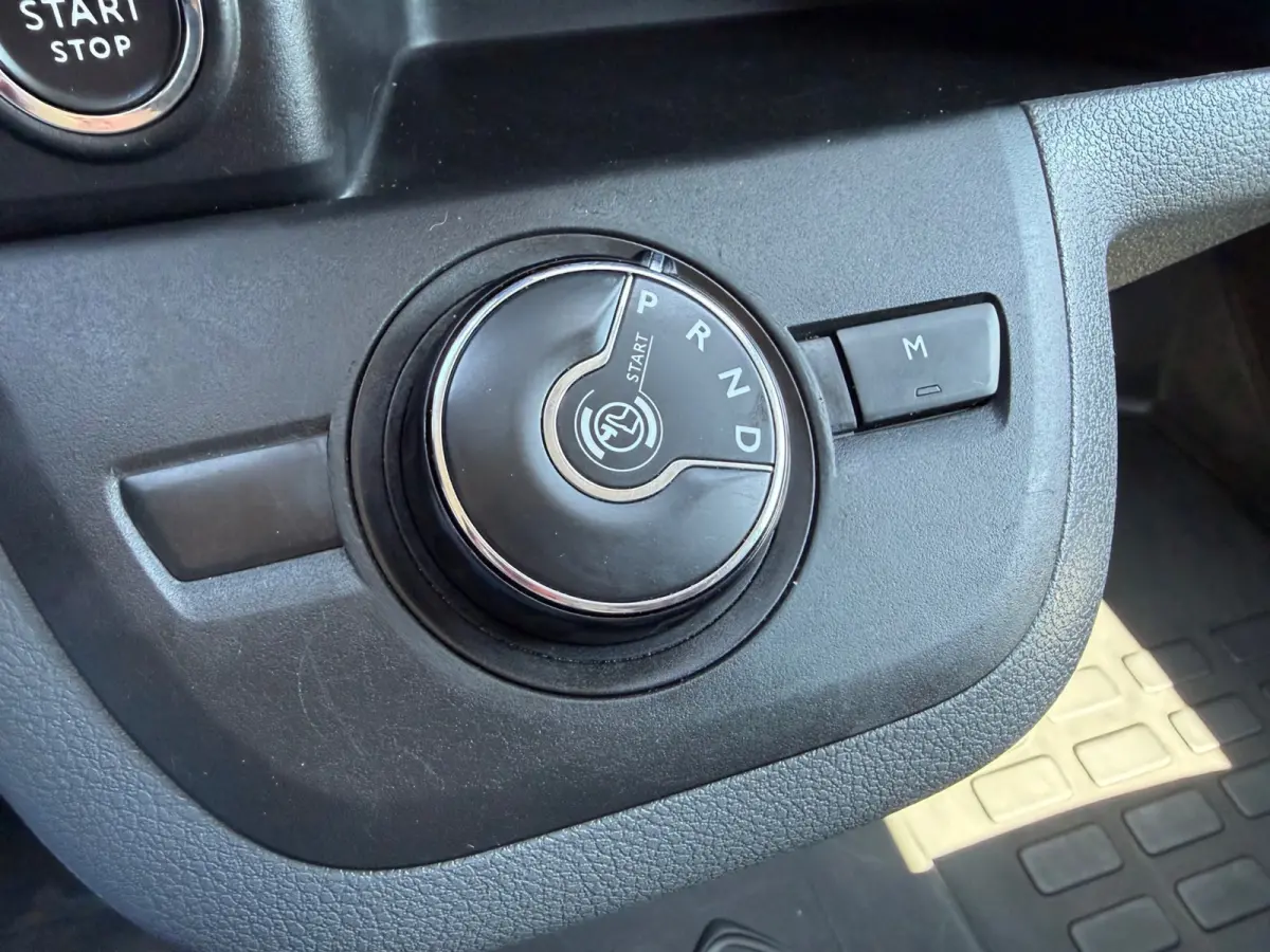 2.0 BlueHDI 180pk automaat XL Club, CarPlay, HUD, KeyLess, Trekhaak, Clima,
