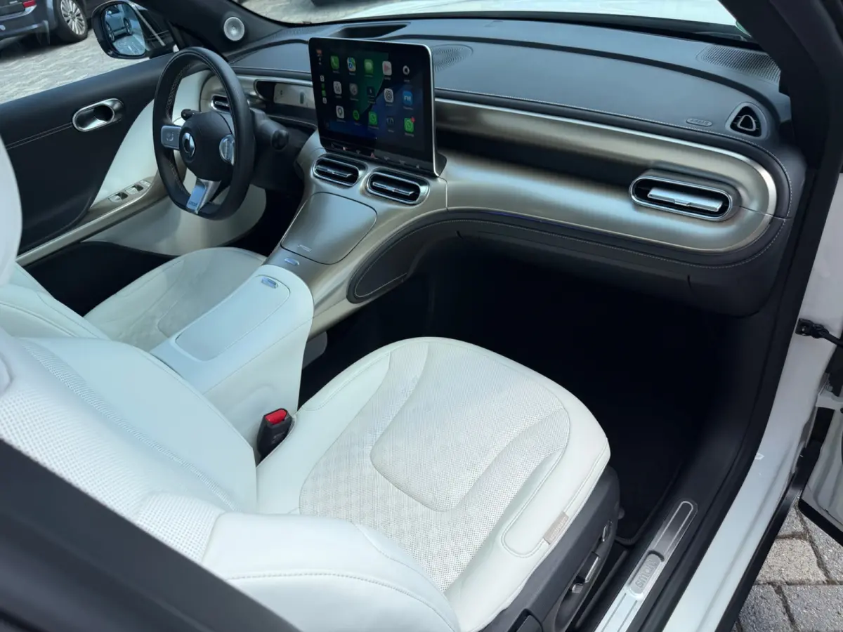 Launch Edition, NAP, limited 1 of 1000, 66 kWh