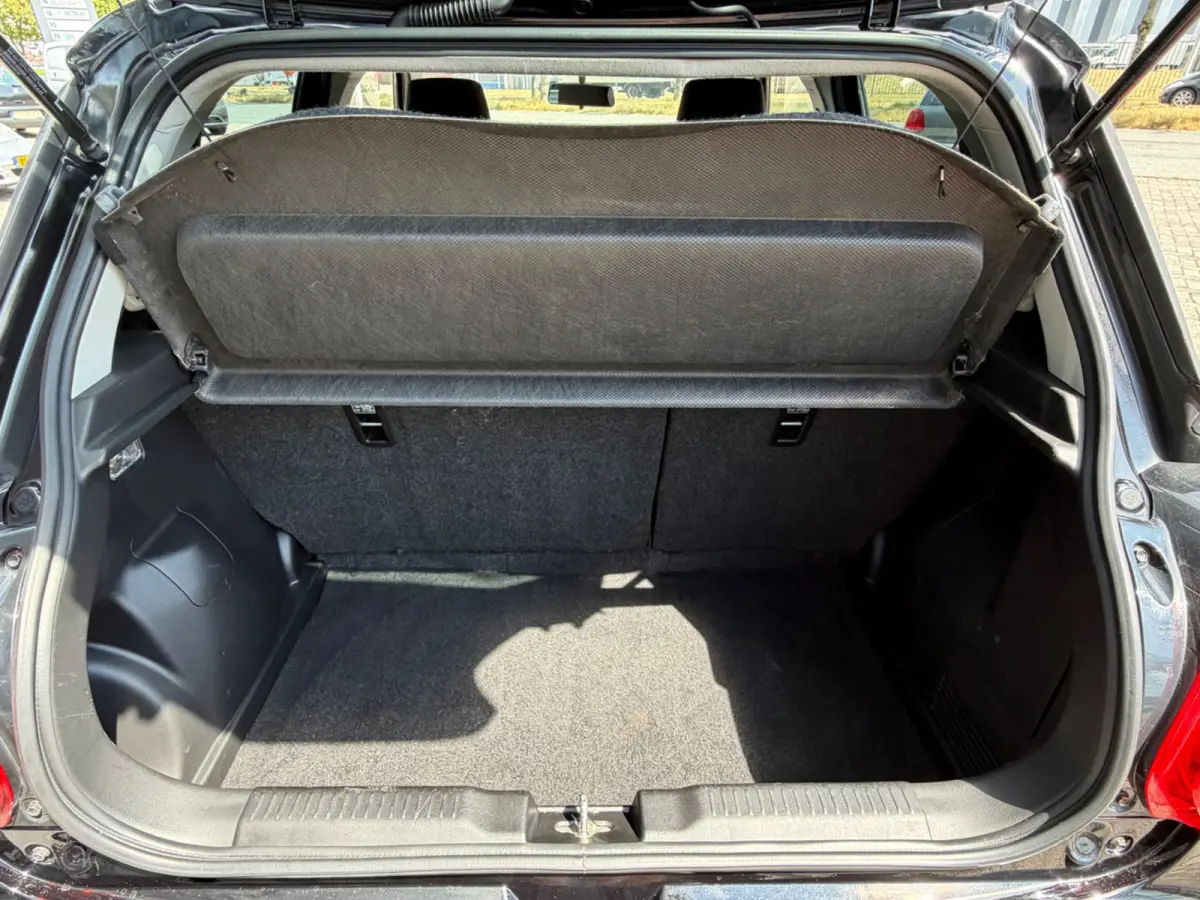1.2 Select, CarPlay, Airco, Camera