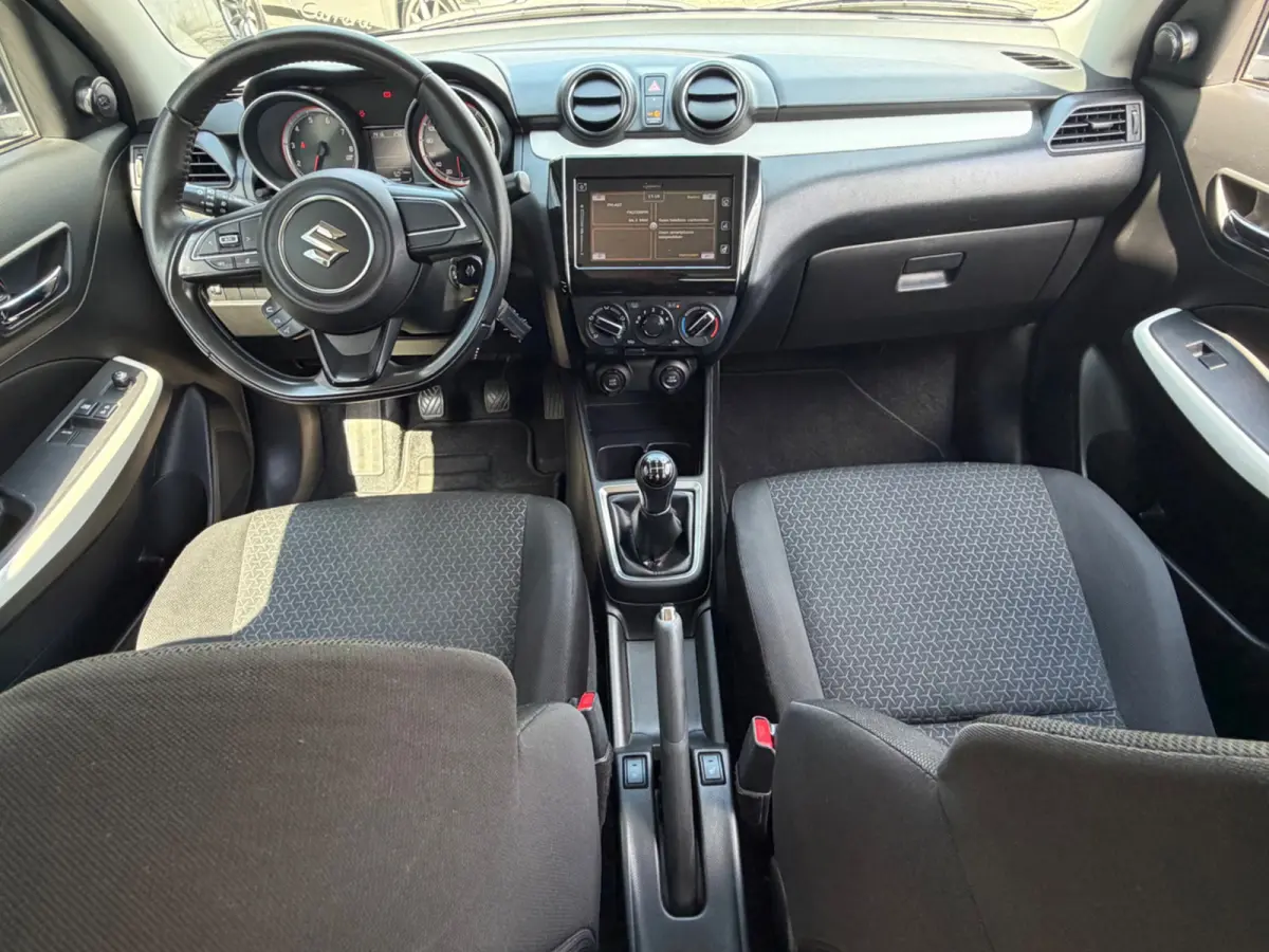 1.2 Select, CarPlay, Airco, Camera