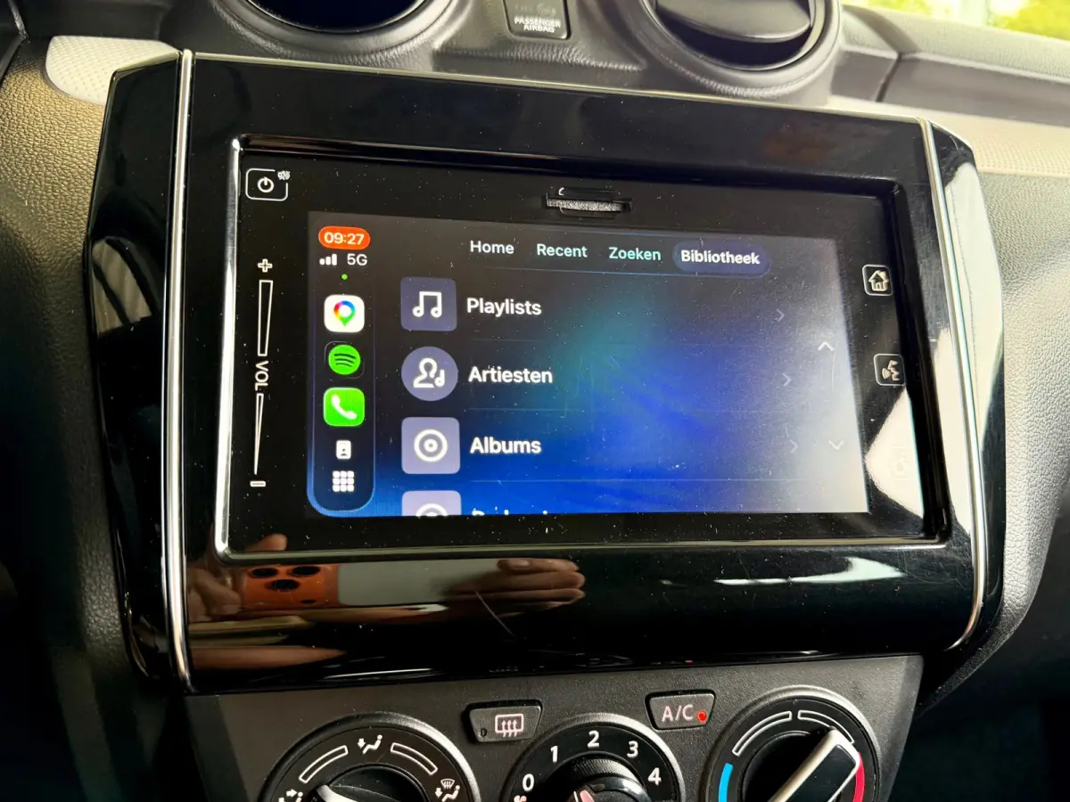 1.2 Select, CarPlay, Airco, Camera