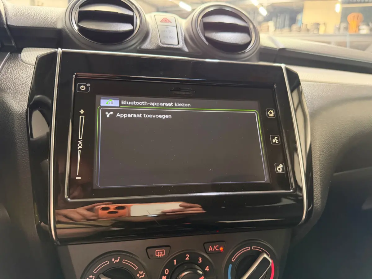 1.2 Select, CarPlay, Airco, Camera