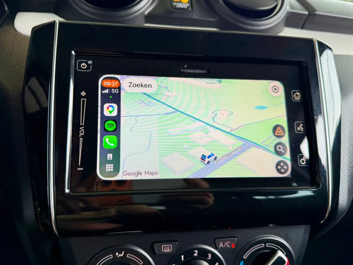 1.2 Select, CarPlay, Airco, Camera