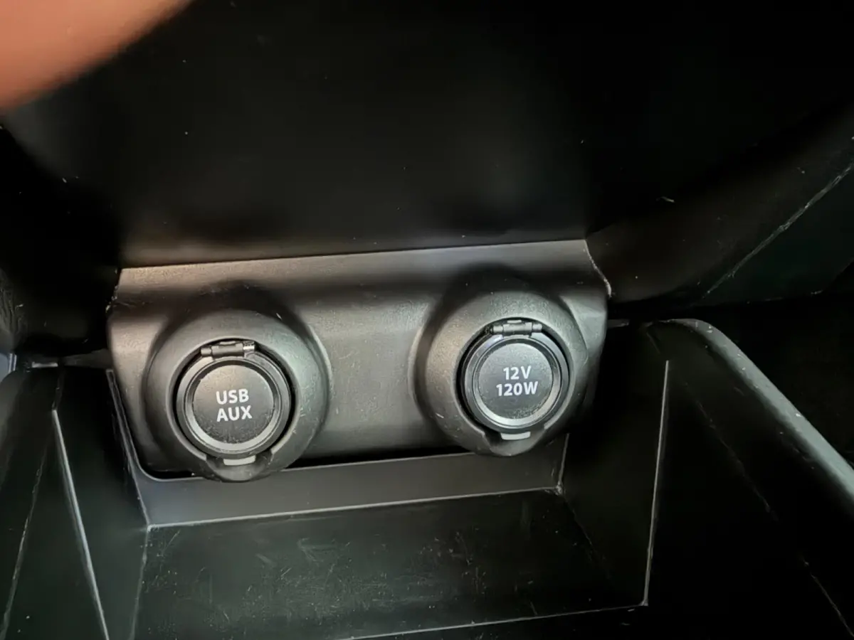 1.2 Select, CarPlay, Airco, Camera