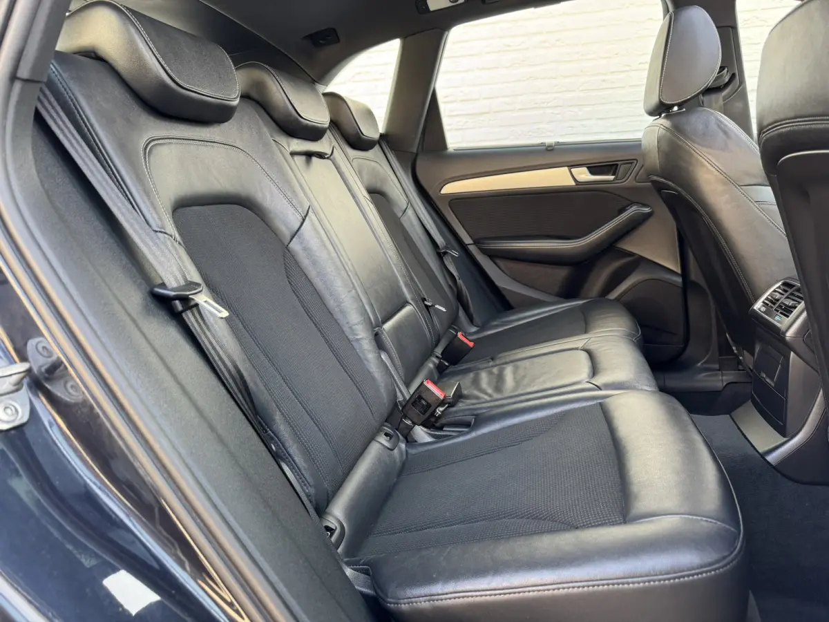 2.0 TFSI quattro Sport Edition 3 X S-line Automaat Navigatie Pano All-Season banden PDC v+A
