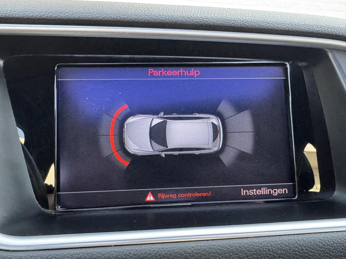 2.0 TFSI quattro Sport Edition 3 X S-line Automaat Navigatie Pano All-Season banden PDC v+A
